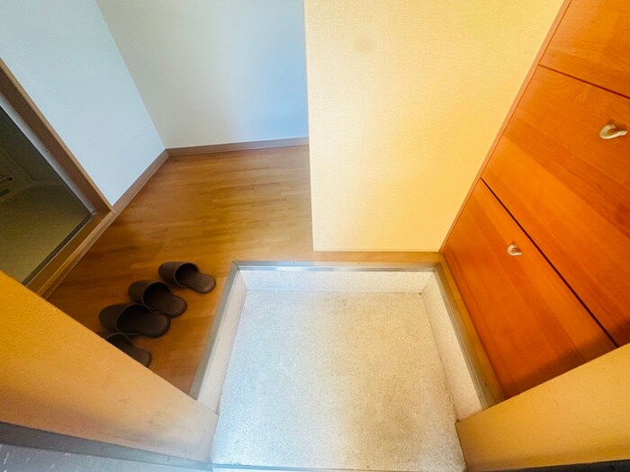 物件内観写真19　(玄関)