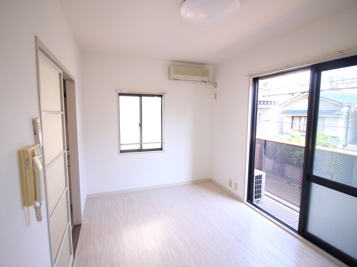 物件内観写真18　(居室)