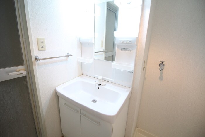 物件内観写真13　(洗面)