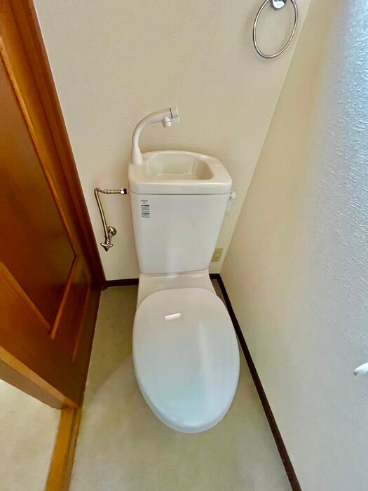 物件内観写真15　(トイレ)