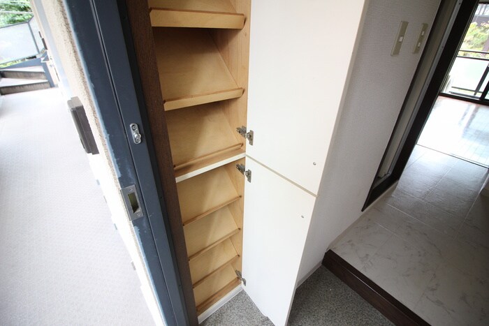物件内観写真14　(靴箱)
