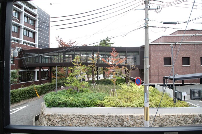 物件内観写真20　(室内からの展望)