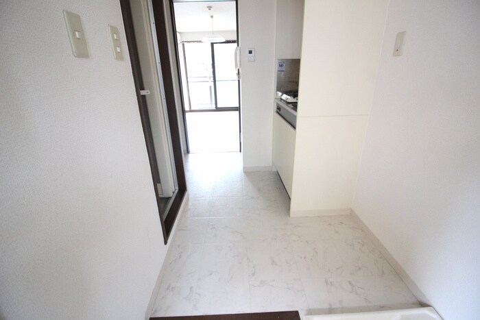 物件内観写真21　(廊下)