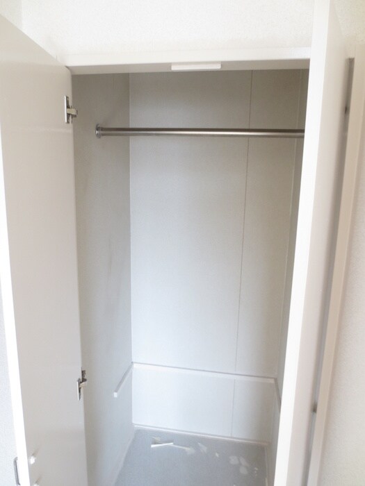 物件内観写真10　(収納)