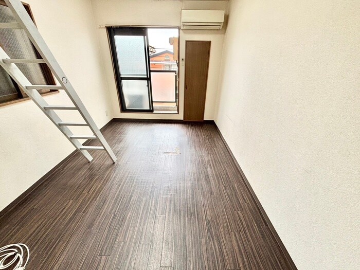 物件内観写真9　(居室)