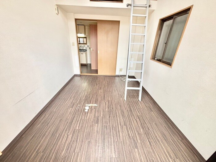 物件内観写真10　(居室)