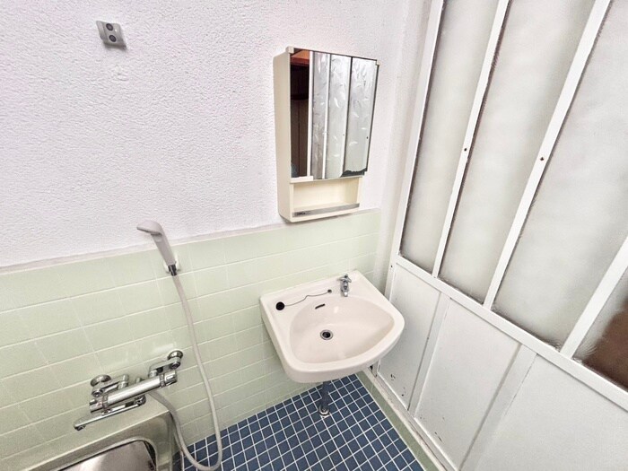 物件内観写真9　(洗面)