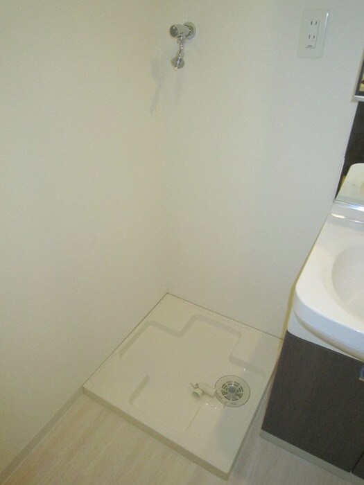 物件内観写真17　(洗濯機置場)