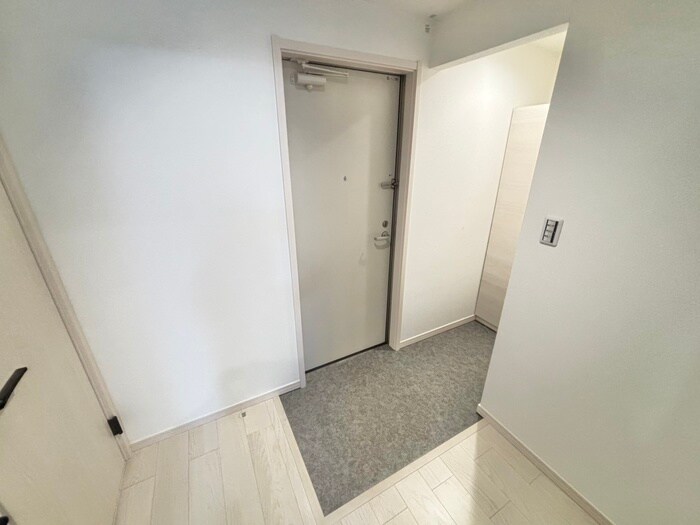 物件内観写真20　(玄関)