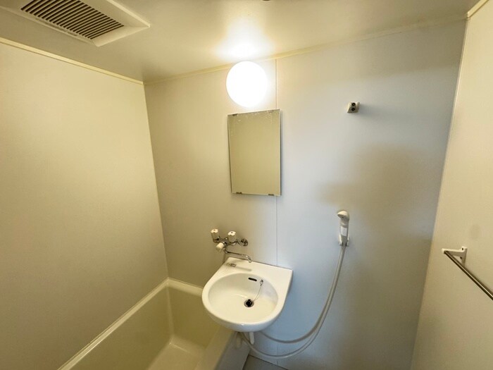 第一コ－ポ澄の洗面