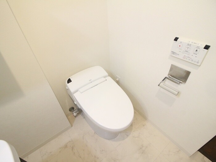 物件内観写真11　(トイレ)