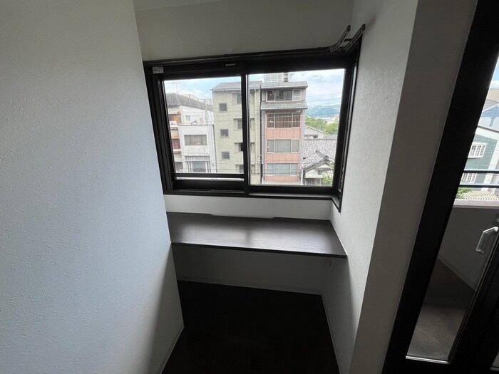 物件内観写真15　(室内からの展望)