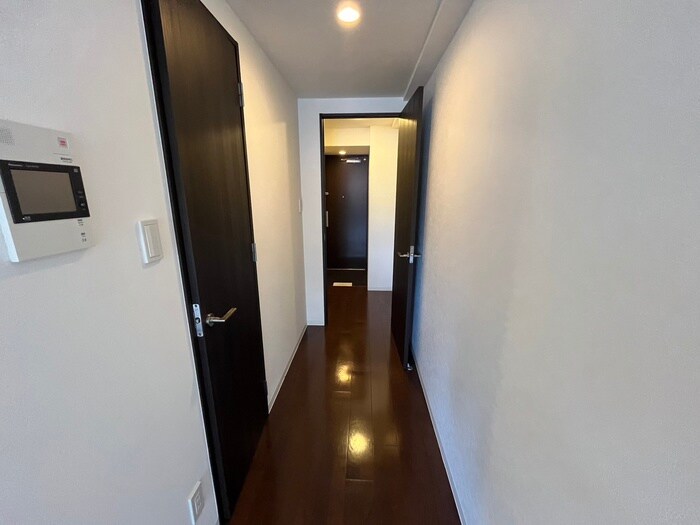 物件内観写真18　(廊下)