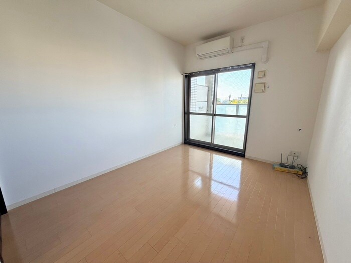 物件内観写真16　(居室)