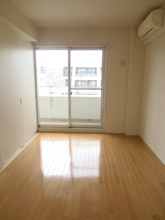 物件内観写真11　(居室)