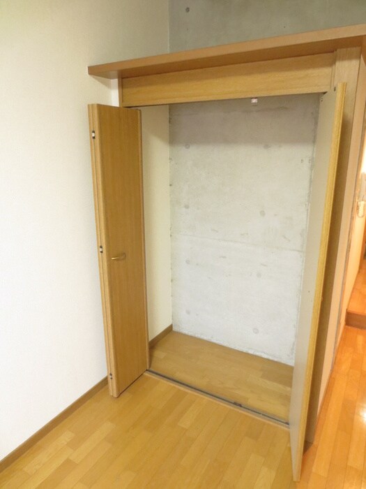 物件内観写真8　(収納)