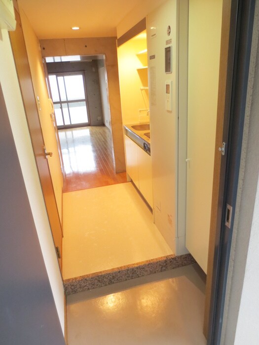物件内観写真8　(廊下)