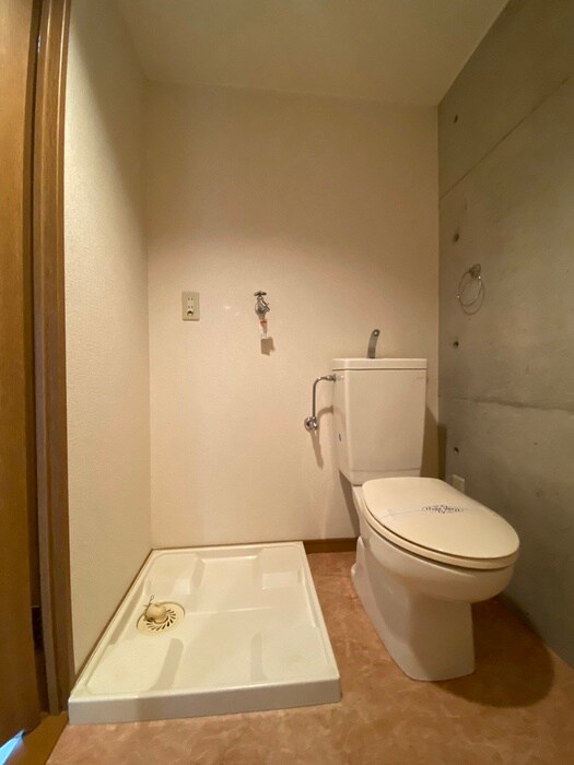 物件内観写真13　(洗濯機置場)