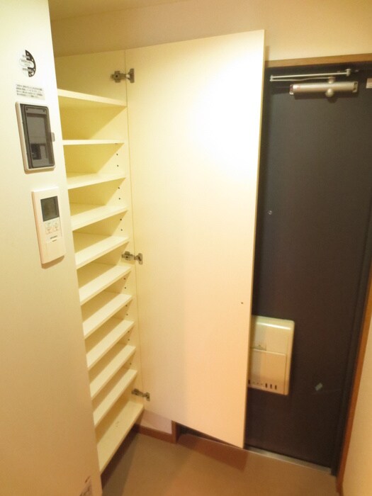 物件内観写真21　(靴箱)