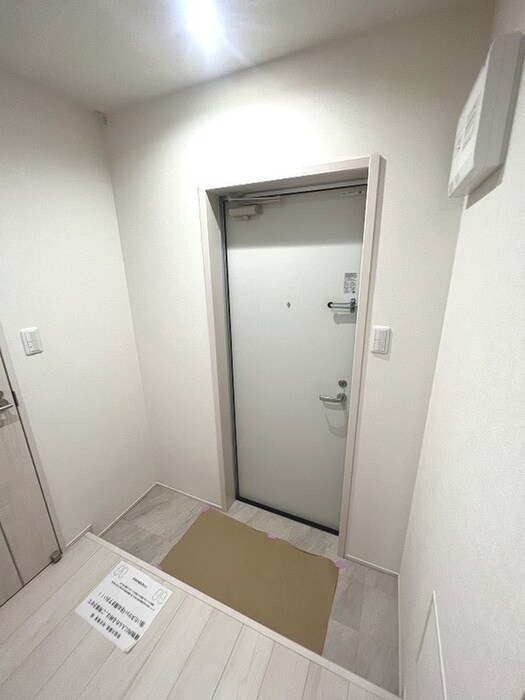 物件内観写真17　(玄関)