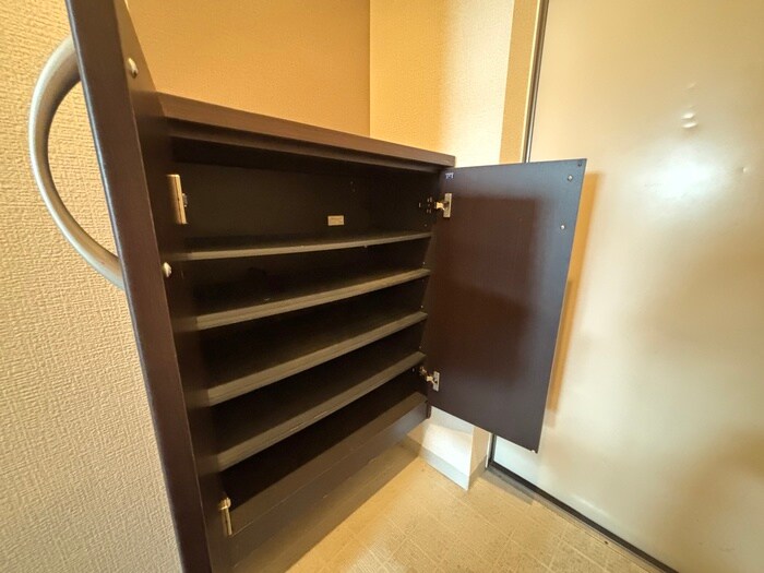 物件内観写真12　(収納)