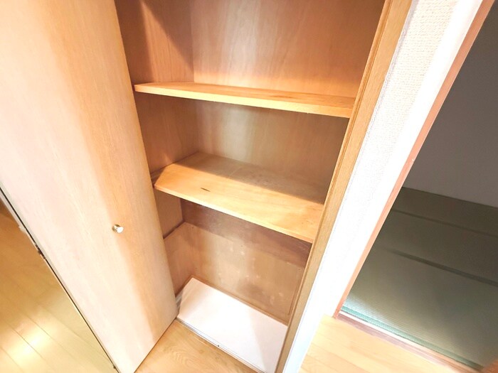 物件内観写真21　(収納)