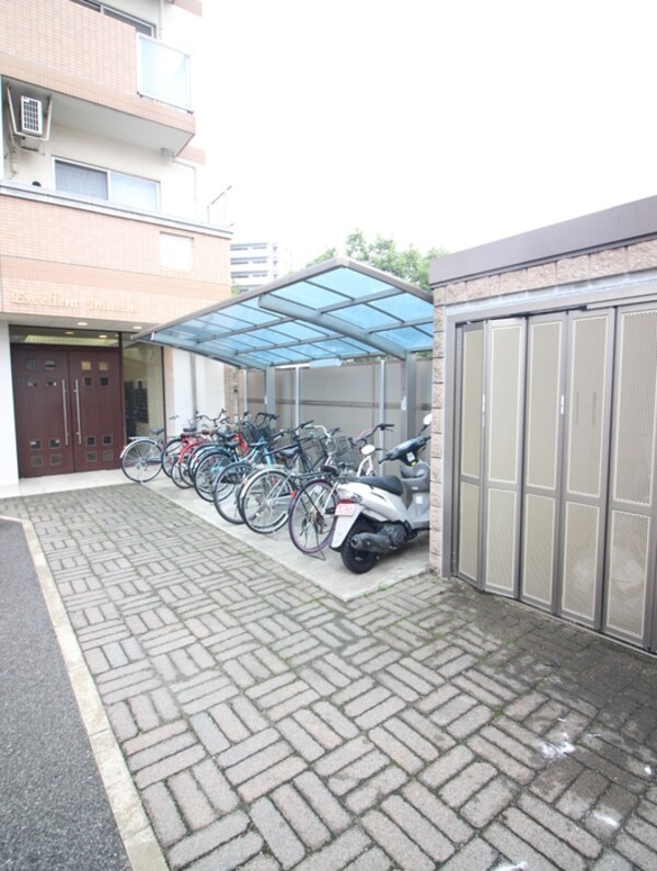 駐輪場