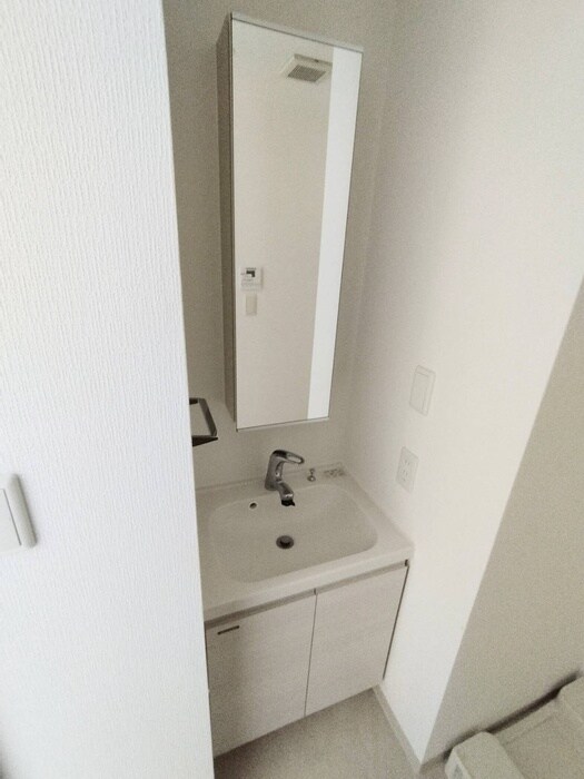 物件内観写真12　(洗面)