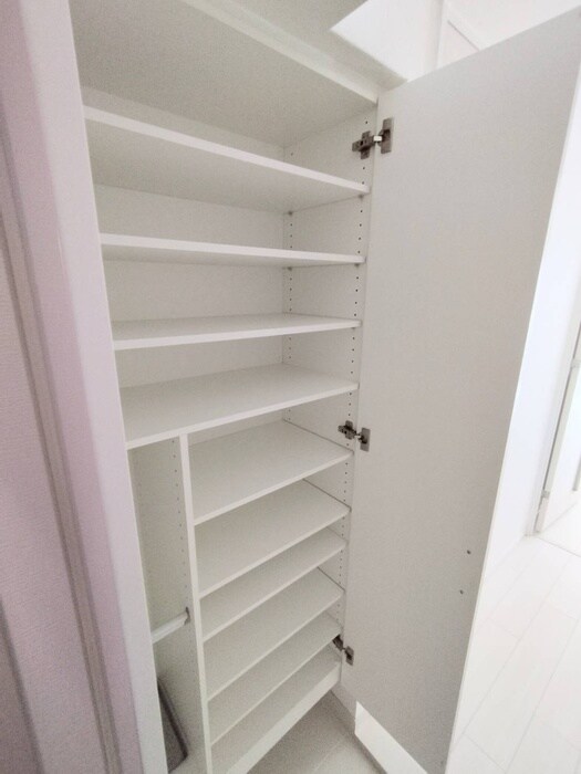 物件内観写真16　(靴箱)