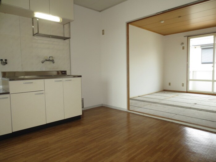 物件内観写真4　(居室)