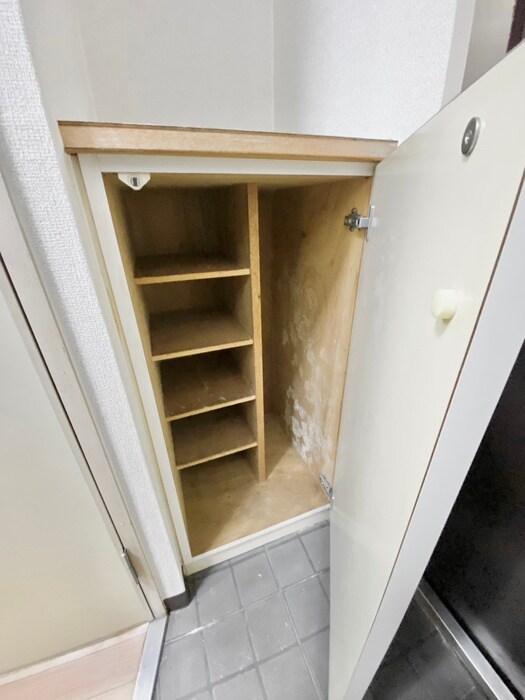 物件内観写真15　(靴箱)