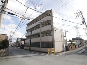 グラシィオ中久世外観写真