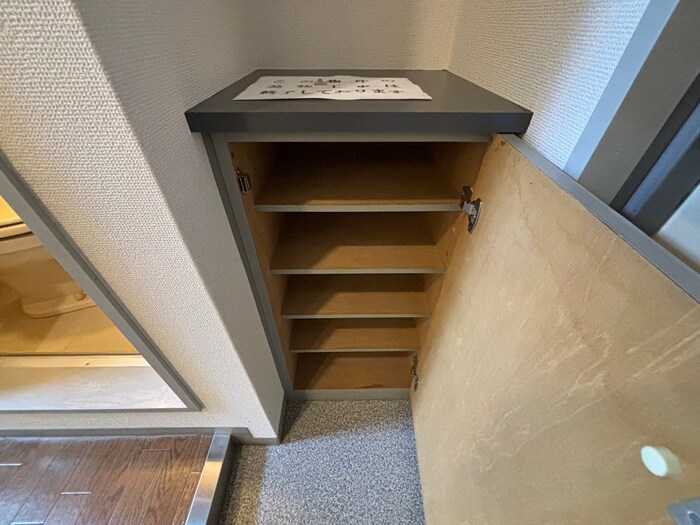 物件内観写真12　(靴箱)