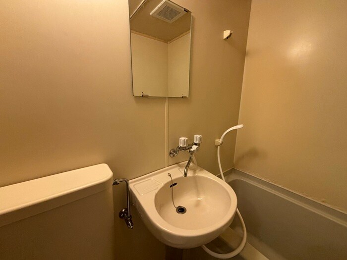 物件内観写真15　(洗面)