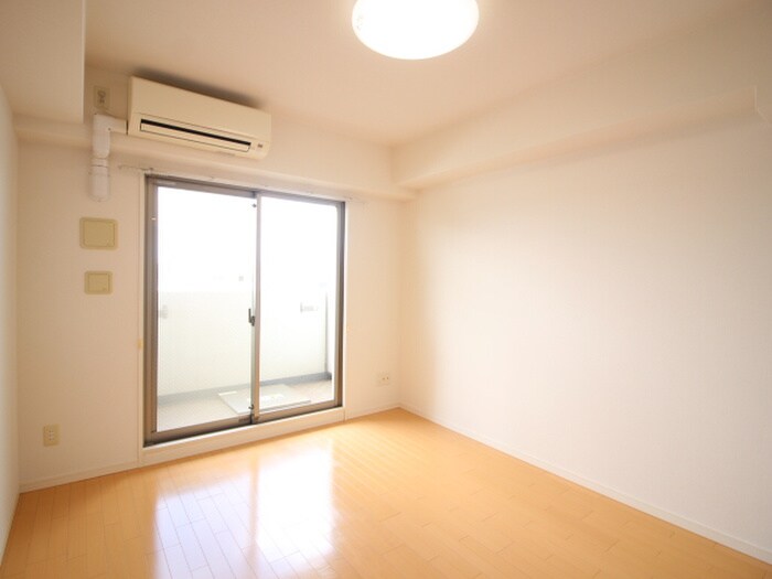 物件内観写真15　(居室)