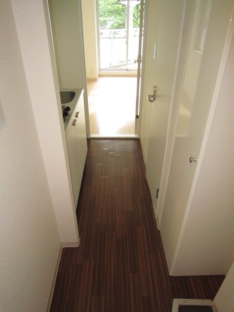 物件内観写真15　(廊下)