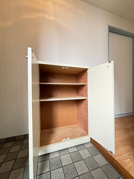 物件内観写真13　(靴箱)