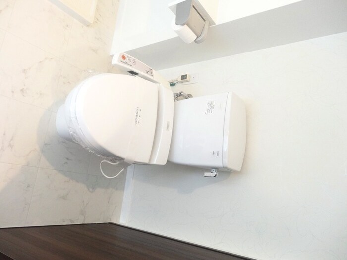 物件内観写真9　(トイレ)