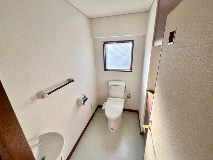 物件内観写真12　(トイレ)