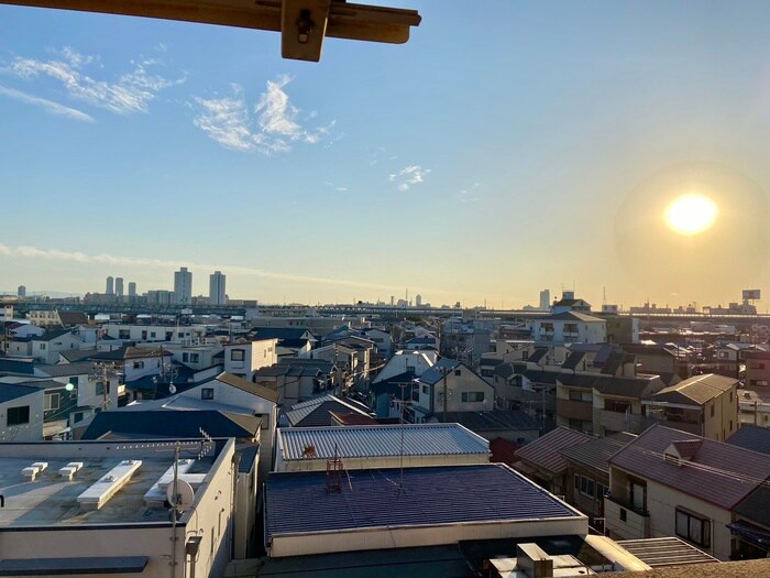 物件内観写真16　(室内からの展望)