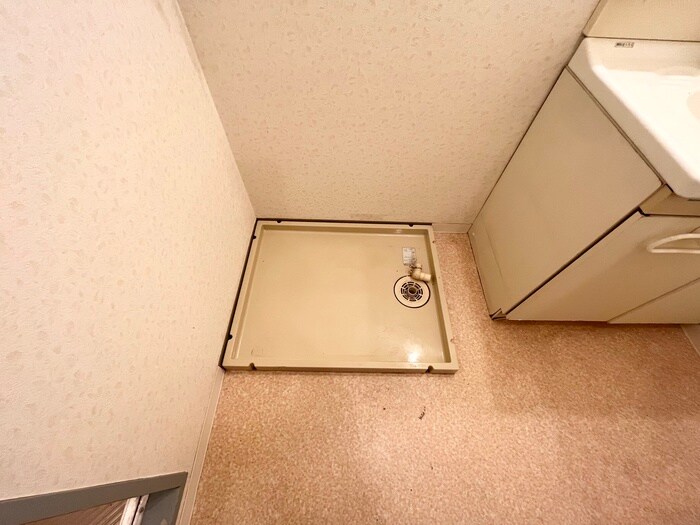 物件内観写真13　(洗濯機置場)