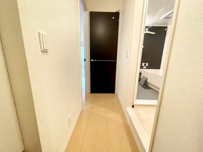 物件内観写真15　(廊下)