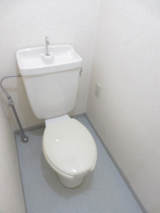 物件内観写真12　(トイレ)