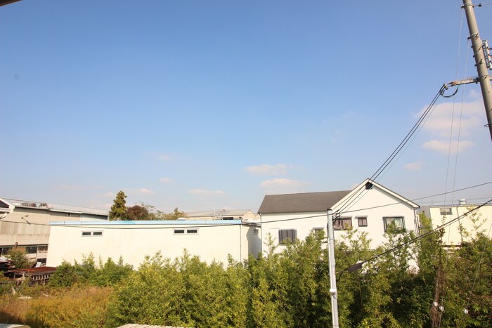 物件内観写真15　(室内からの展望)