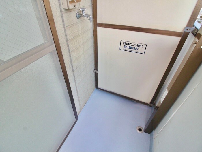 物件内観写真17　(洗濯機置場)