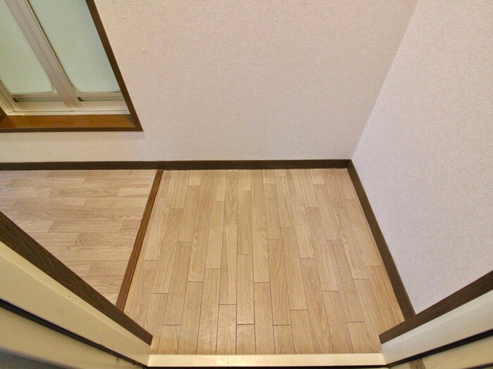 物件内観写真18　(玄関)