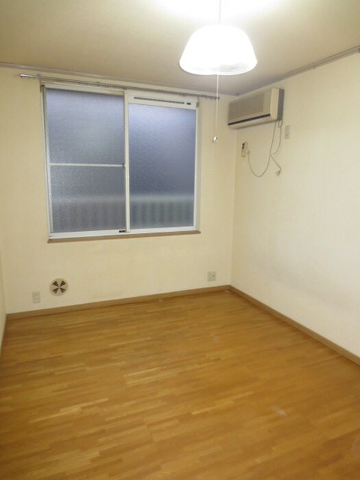 物件内観写真11　(居室)