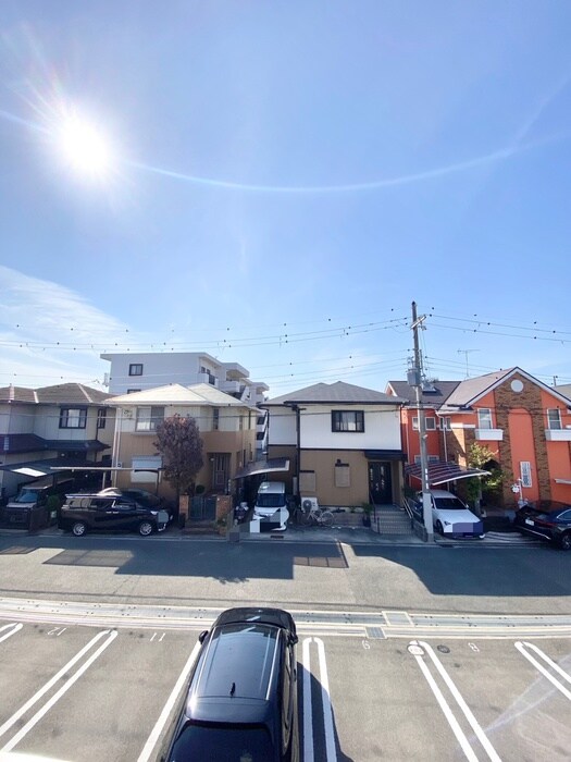 物件内観写真21　(室内からの展望)