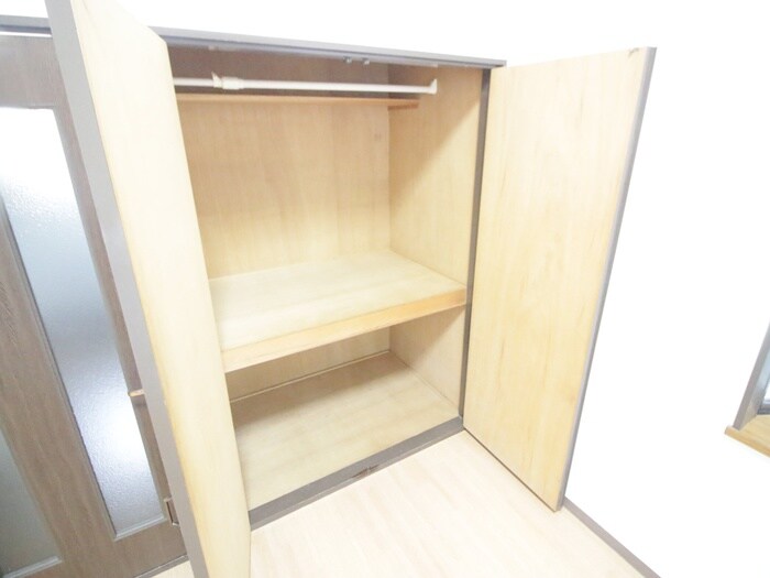 物件内観写真12　(収納)