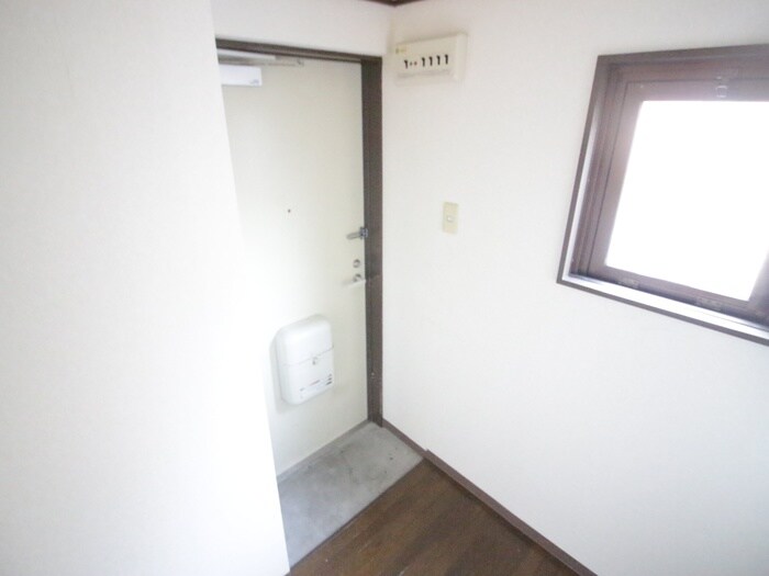 物件内観写真21　(玄関)